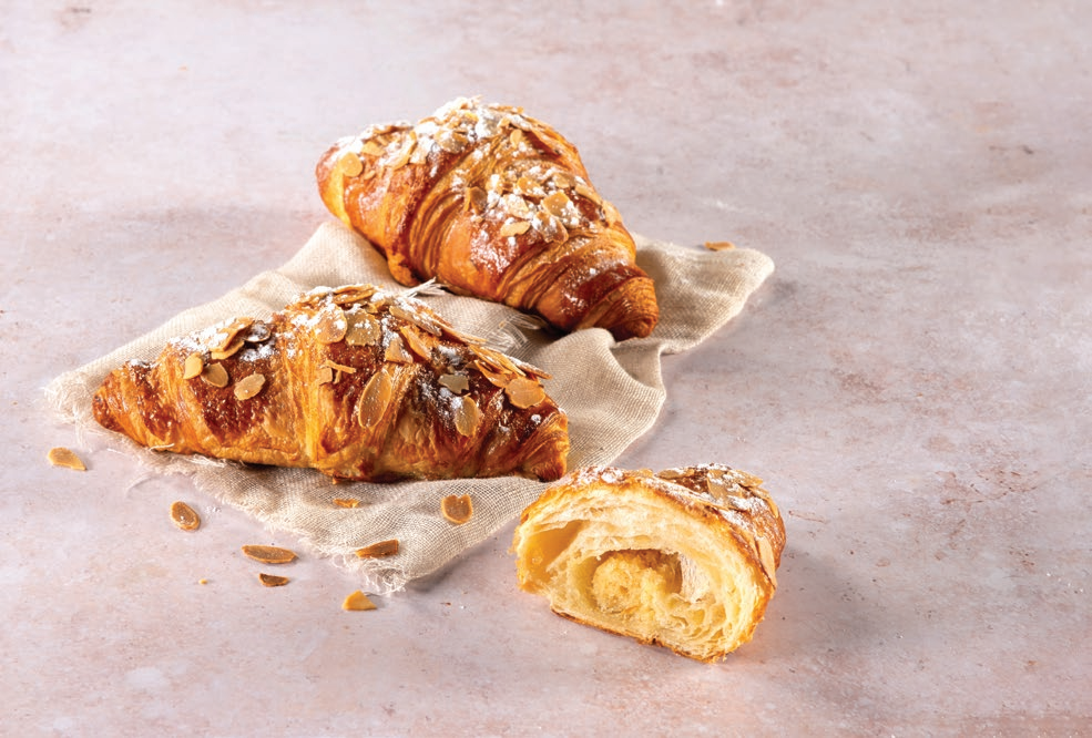 Croissant fourre aux amandes